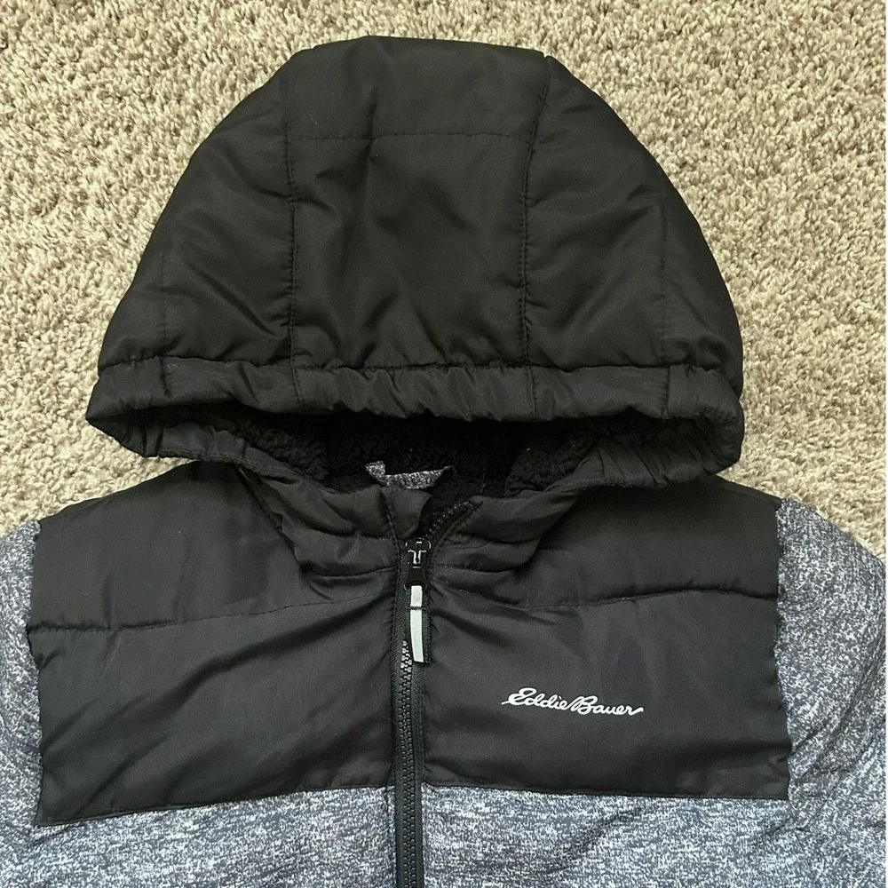 Eddie Bauer I‎ Kids Puffer Winter Hooded Jacket I Quilted Gray Black I Size M